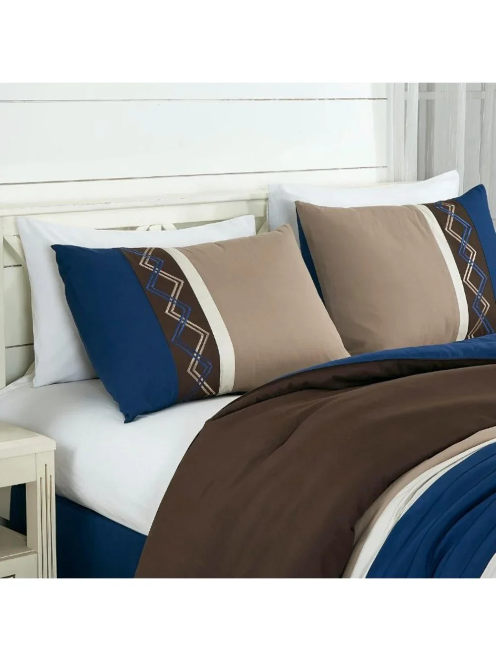 Modern 7-Piece Pleated Stripe Zigzag Comforter Set - California King